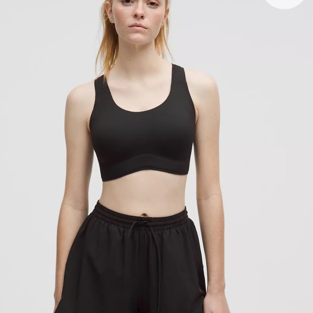 NWT LULULEMON GO FURTHER BRA WITH SUPPORT